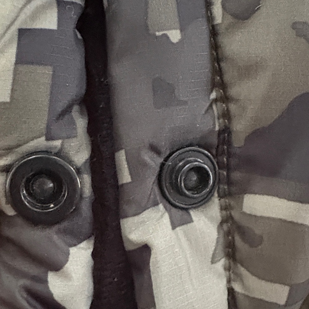 Under Armour Kids reversible Green Puffer Jacket - Picture 5 of 9